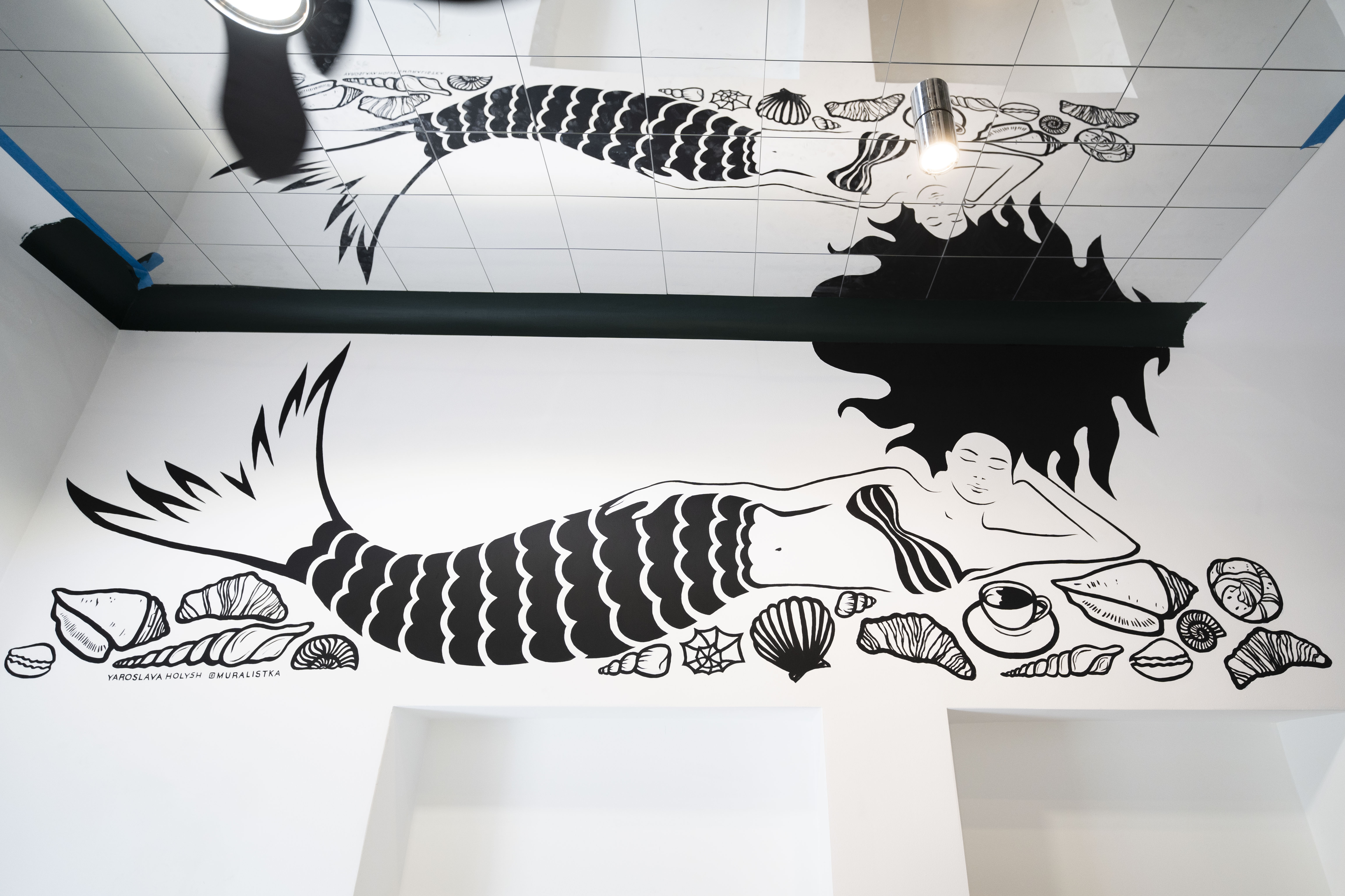 Syrenka Mural